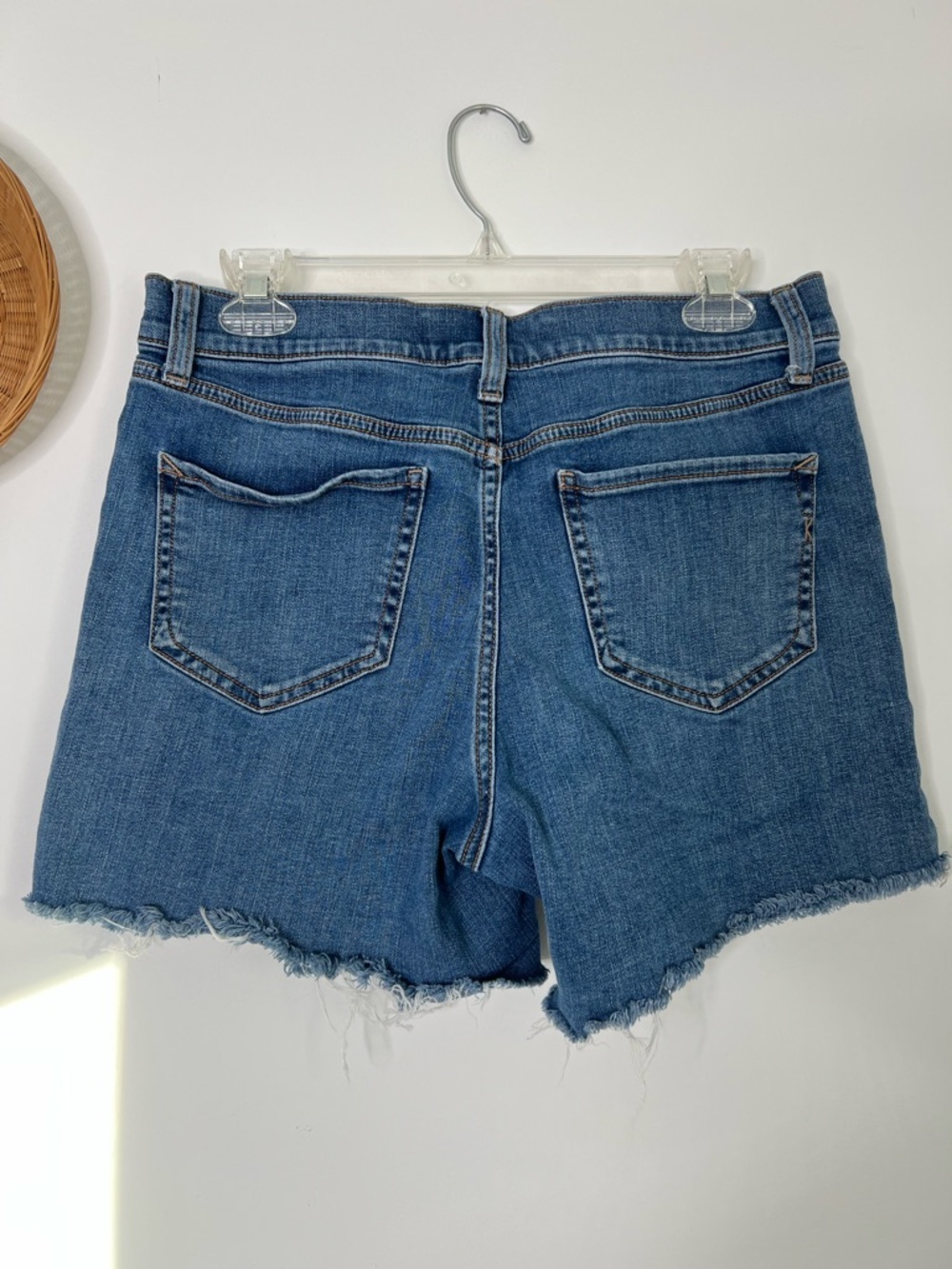 Express Blue Denim Frayed Hem Shorts Size 8 - Picture 2 of 4